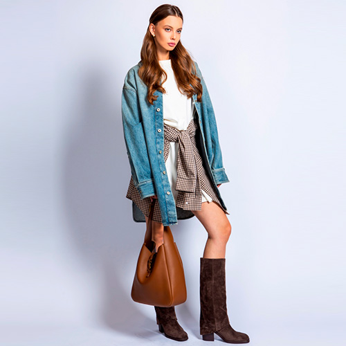 От джинсов до курток: актуальный осенний деним. Фото 3.